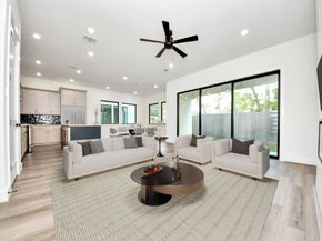 1422 Caywood Lane B, Houston TX 77055