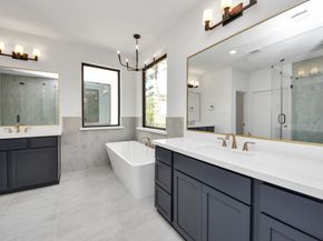 1422 Caywood Lane B, Houston TX 77055