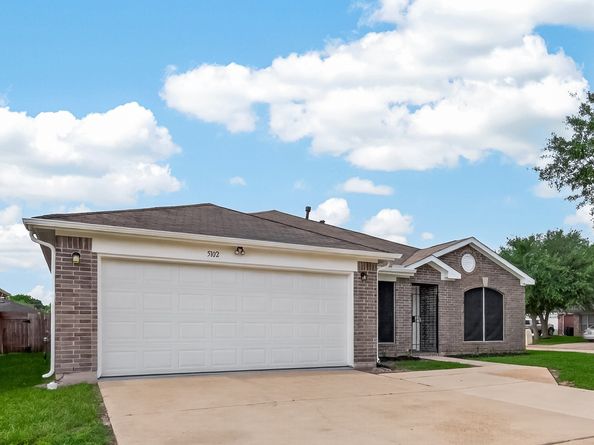 5102 Park Village Drive, Houston TX 77048