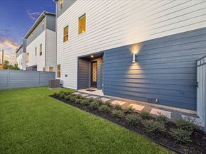 1811 Mills Street, Houston TX 77026