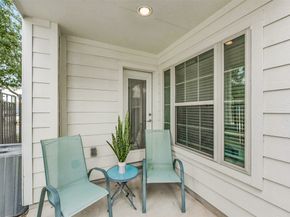 1040 W 26th Street E, Houston TX 77008