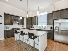 1040 W 26th Street E, Houston TX 77008
