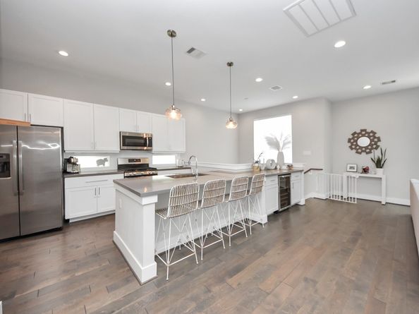5619 Kansas Street B, Houston TX 77007