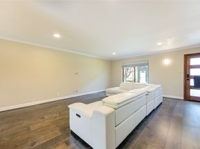 6337 Briar Rose Drive 145, Houston TX 77057