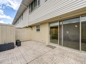 6337 Briar Rose Drive 145, Houston TX 77057