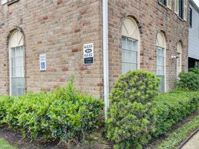 6337 Briar Rose Drive 145, Houston TX 77057