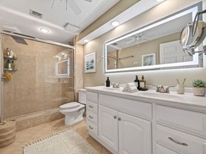 11620 Village Place Drive 329, Houston TX 77077