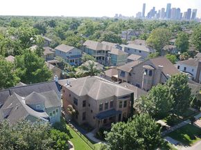 938 Columbia Street, Houston TX 77008