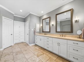 938 Columbia Street, Houston TX 77008