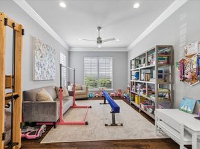 938 Columbia Street, Houston TX 77008