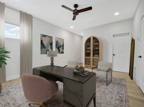 2206 Lou Ellen Lane C, Houston TX 77018