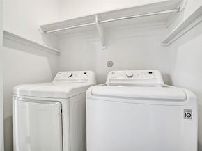 2206 Lou Ellen Lane C, Houston TX 77018