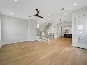 2206 Lou Ellen Lane C, Houston TX 77018