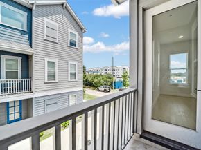 2206 Lou Ellen Lane C, Houston TX 77018