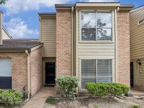 11840 Barryknoll Lane 8, Houston TX 77024