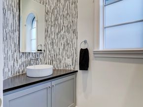 2501 Yupon Street, Houston TX 77006
