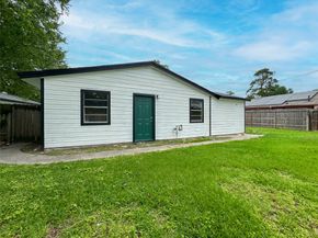 7710 Claiborne Street, Houston TX 77016