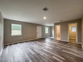 7710 Claiborne Street, Houston TX 77016