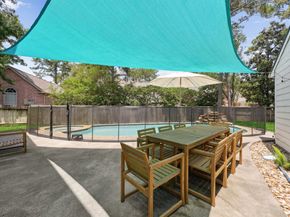 74 W Summer Storm Circle, The Woodlands TX 77381