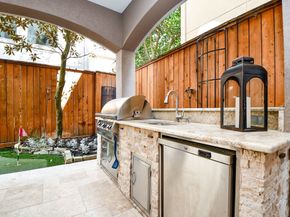 618 Yellow Tulip Trail, Houston TX 77079