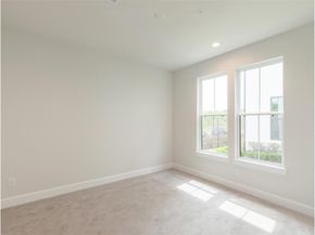 2802 Grand Fountains Drive F, Houston TX 77054