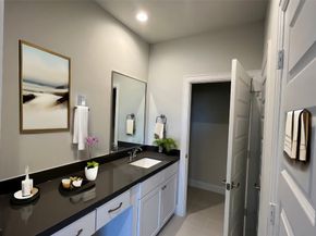 2802 Grand Fountains Drive F, Houston TX 77054