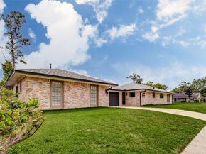 6434 Pineshade Lane, Houston TX 77008