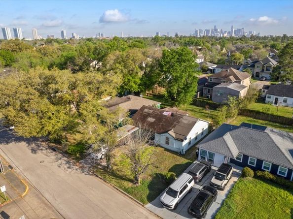 3535 Tampa Street, Houston TX 77021