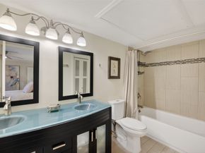 745 Worthshire Street, Houston TX 77008