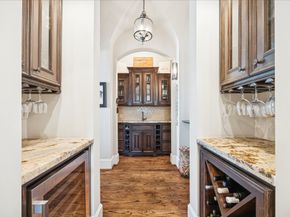 1525 Wakefield Drive, Houston TX 77018