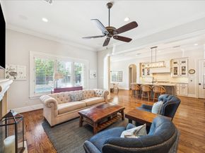 1525 Wakefield Drive, Houston TX 77018