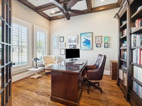 1525 Wakefield Drive, Houston TX 77018