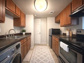 8100 Creekbend Drive 181, Houston TX 77071