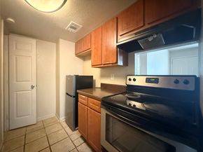 8100 Creekbend Drive 181, Houston TX 77071