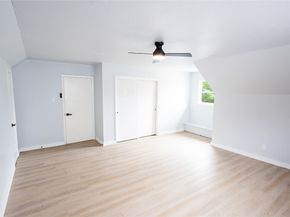 5515 Greylog Drive, Houston TX 77048