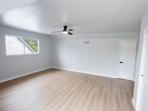 5515 Greylog Drive, Houston TX 77048