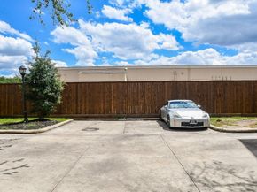 9200 Westheimer Road 1302, Houston TX 77063