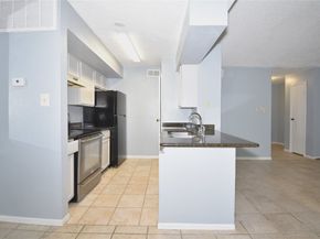 2120 El Paseo Street 108, Houston TX 77054