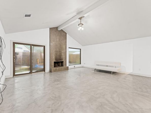 29 S High Oaks Circle, Spring TX 77380