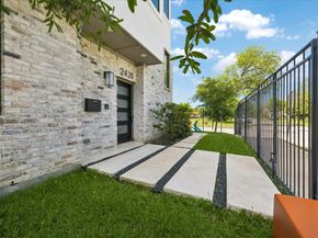 2435 Sheridan Street, Houston TX 77030