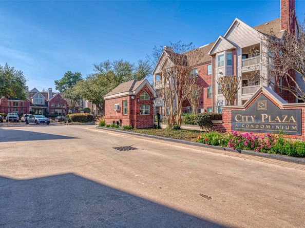 1330 Old Spanish Trail 7307, Houston TX 77054