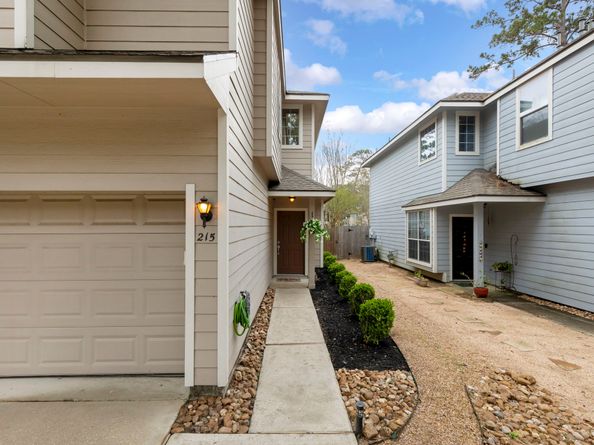 215 W Stedhill Loop, The Woodlands TX 77384
