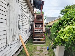 418 Bishop Street, Houston TX 77009