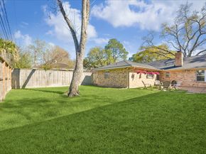 5918 Dumfries Drive, Houston TX 77096