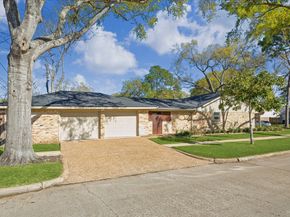 5918 Dumfries Drive, Houston TX 77096
