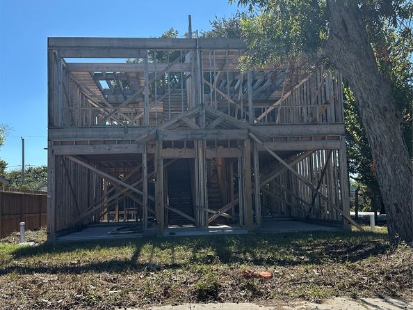 7102 Waxahachie Street, Houston TX 77020