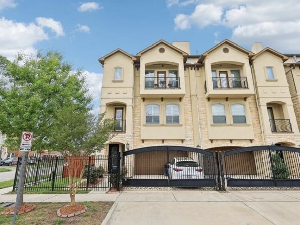 3912 Ennis Street, Houston TX 77004