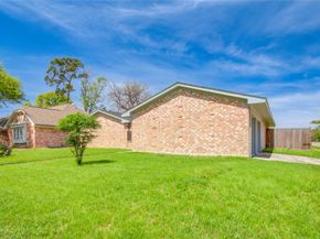 13747 Rampchester Lane, Houston TX 77015