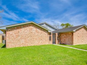 13747 Rampchester Lane, Houston TX 77015