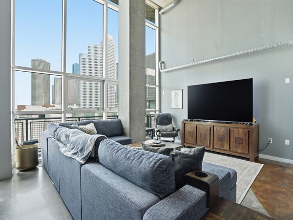 2000 Bagby Street 9422, Houston TX 77002